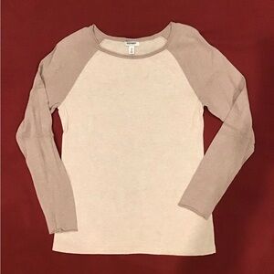 Old Navy Cream and Tan Raglan Sweater